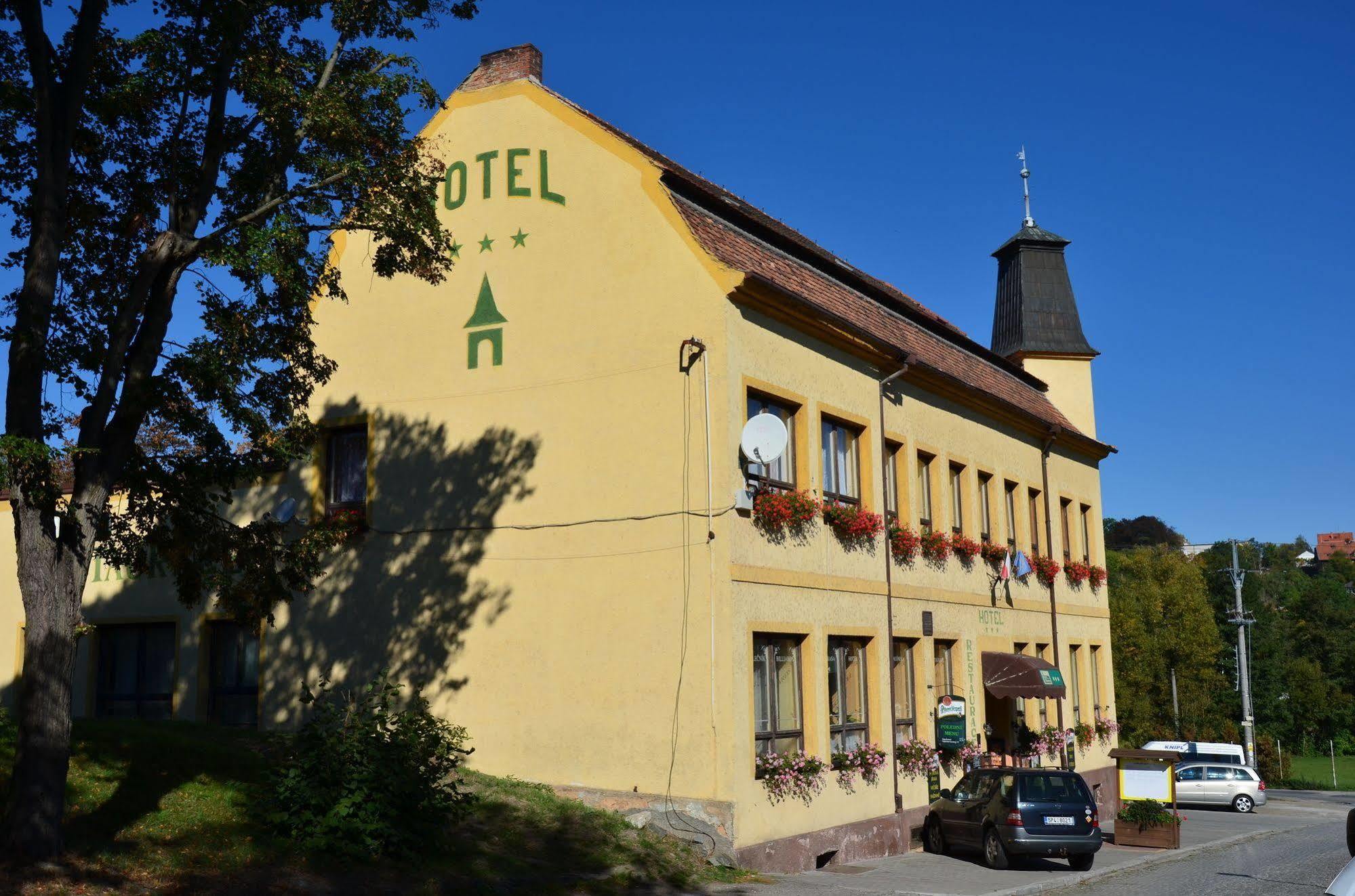 Hotel U Branky Stříbro Kültér fotó
